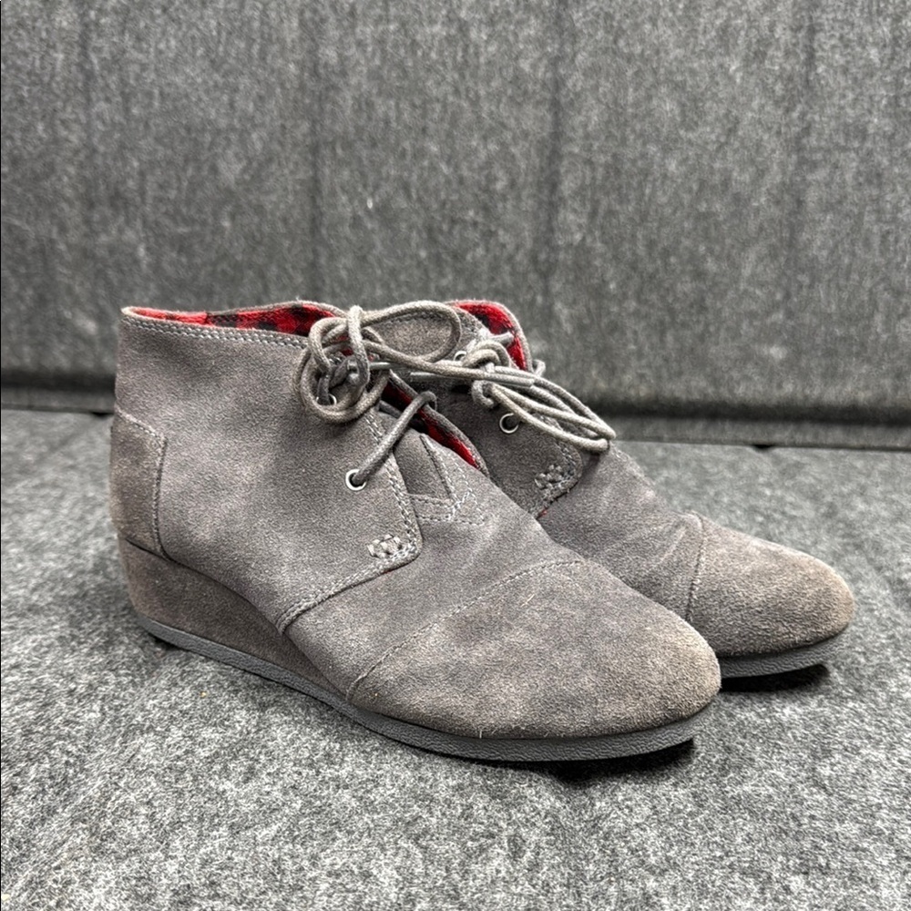 Toms Gray Wedge Shoes with Suede Finish